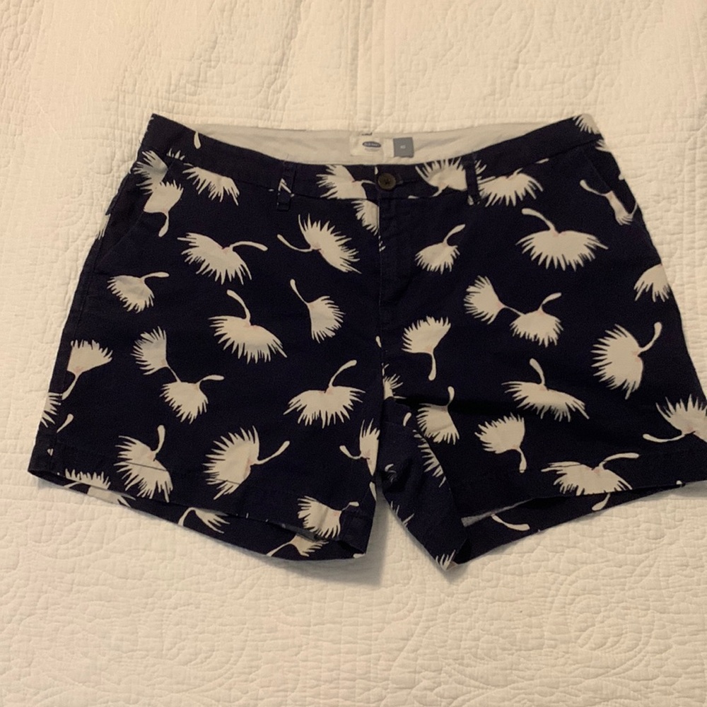 Navy Old Navy shorts